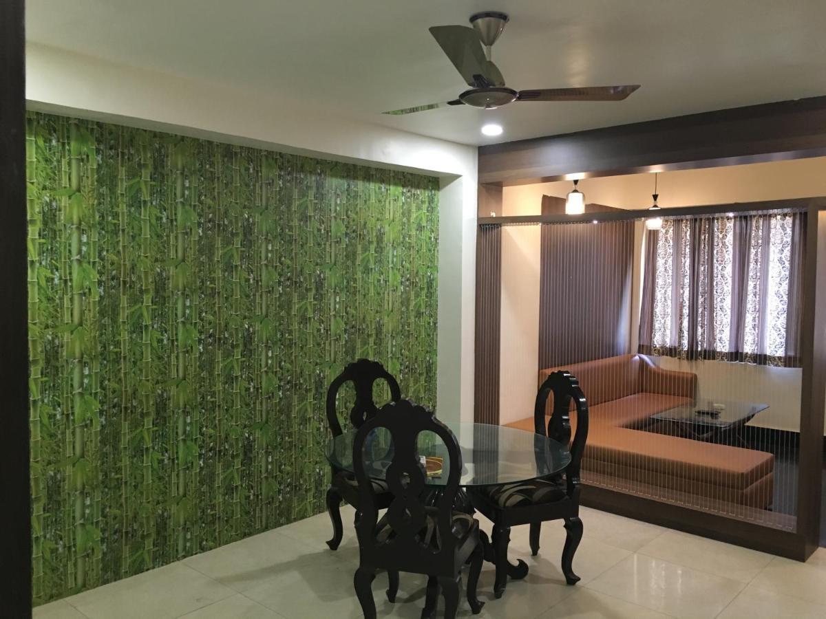 Hotel Grand Arjun Rāipur Exteriör bild
